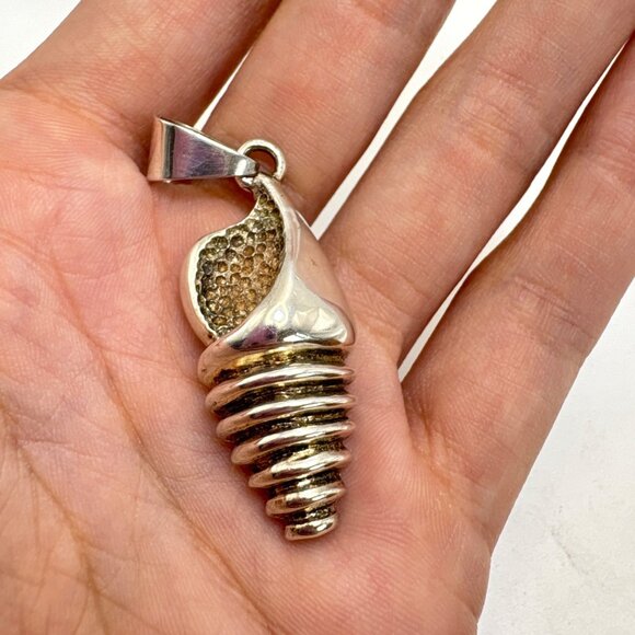 VTG Solid Sterling Silver 925 Conch Shell Design Textured Pendant Size 2" Length - Picture 10 of 13